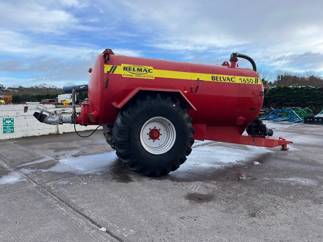 SOLD - Belmac 1650 gallon Tanker - Hoare Machinery