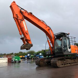 Hitachi Zaxis 210-3LC Excavator 2012